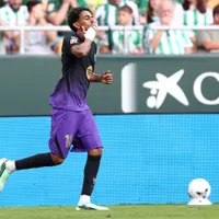 Barcelona le gana en un partidazo a Real Betis con un golazo de Lamine