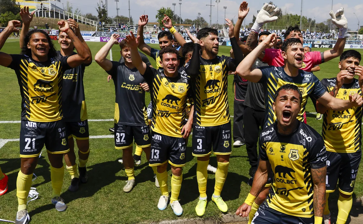 Chupete Suazo emocionado por victoria de San Luis de Quillota Chupete Suazo emocionado por victoria de San Luis de Quillota