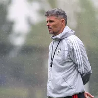 Ortiz sigue de cerca a los juveniles albos