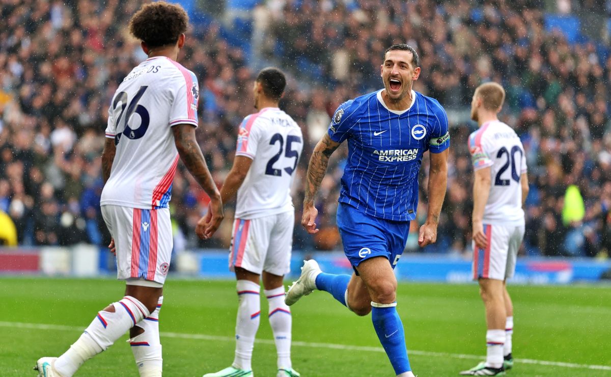 Darío Osorio mira desde la banca humillante derrota de Crystal Palace ante Brighton