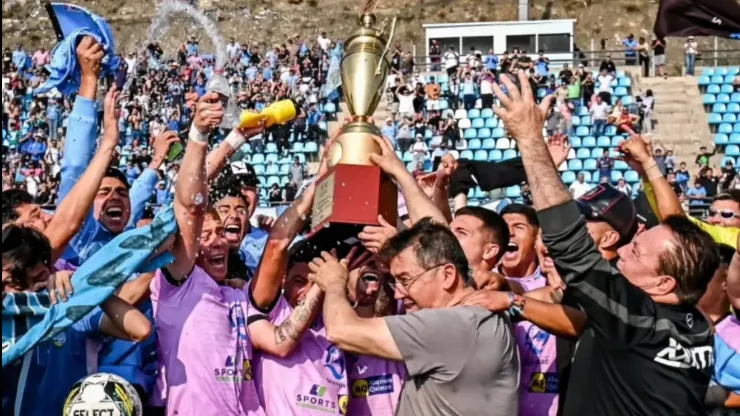 ¡Quintero Unido es campeón de Tercera A y consiguió el ascenso a la Segunda División Profesional!