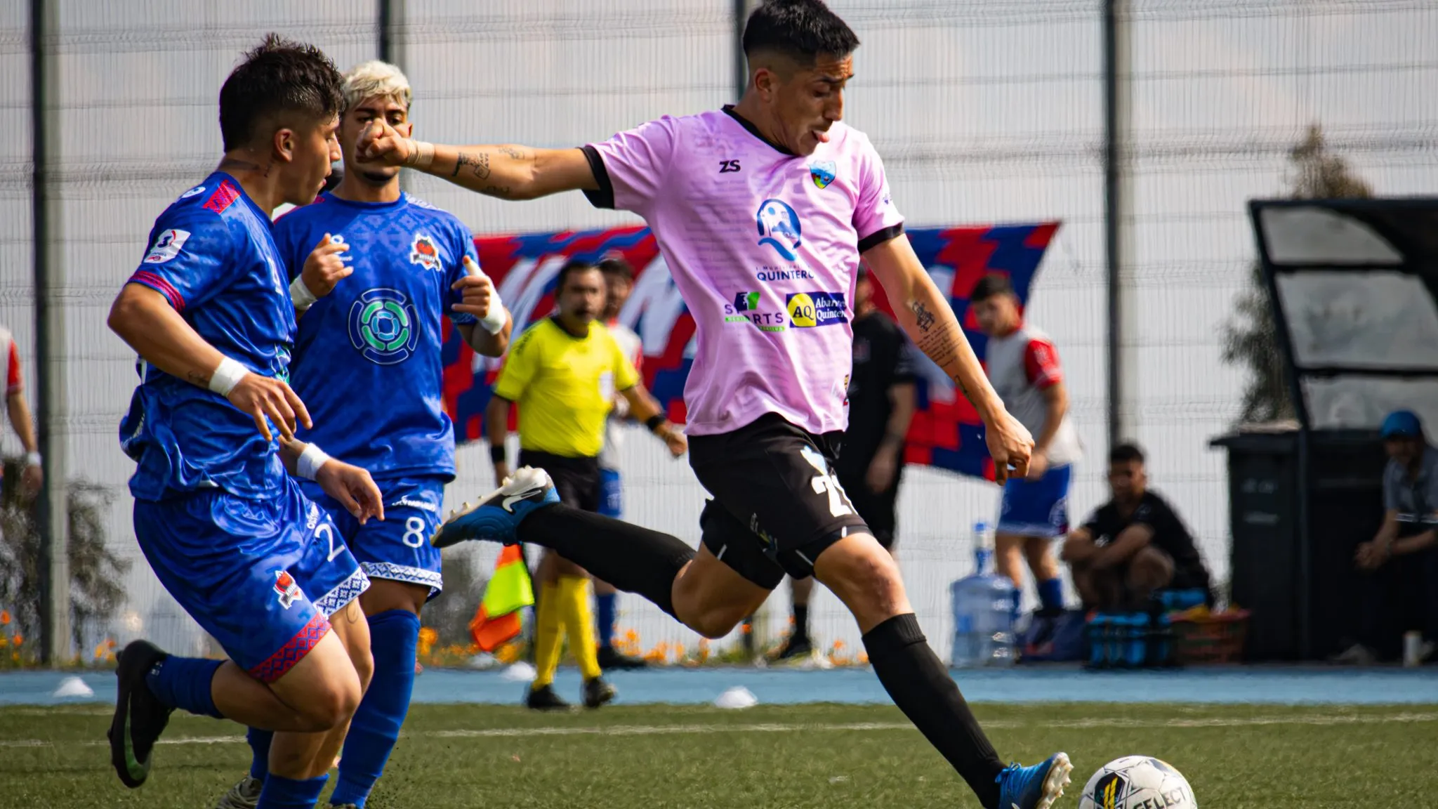 Con gol de último minuto Quintero Unido vuelve al profesionalismo tras 40 años.