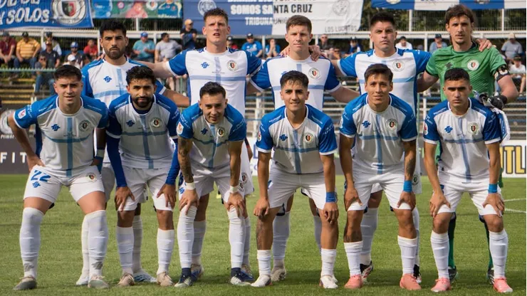 Santa Cruz lucha por la permanencia en la "B"