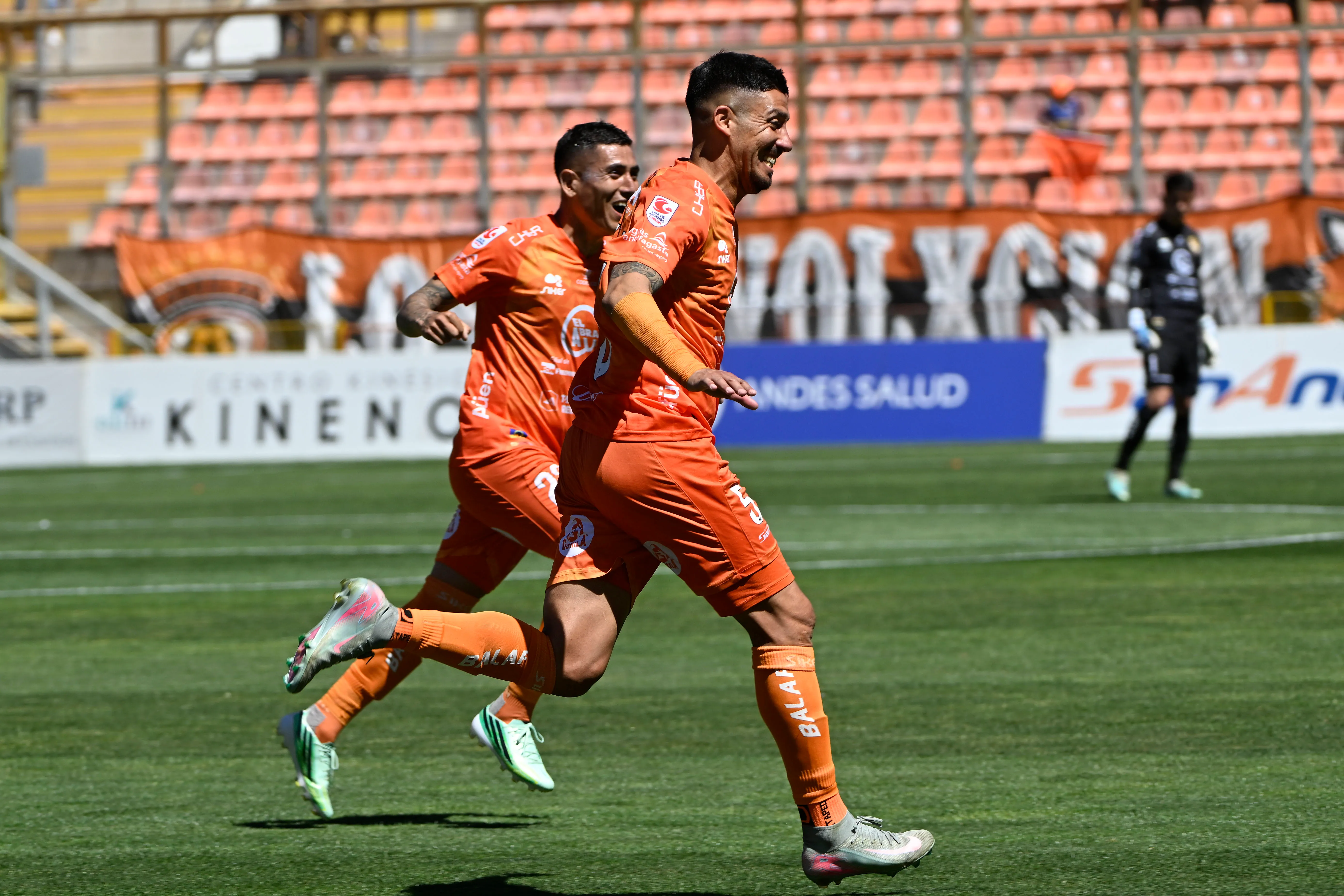 Así celebró Rodolfo González el 1-0 parcial ante Recoleta. (Pedro Tapia/Photosport).
