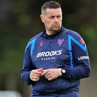 Revelan quiebre en Crystal Palace entre camarín de Osorio y técnico