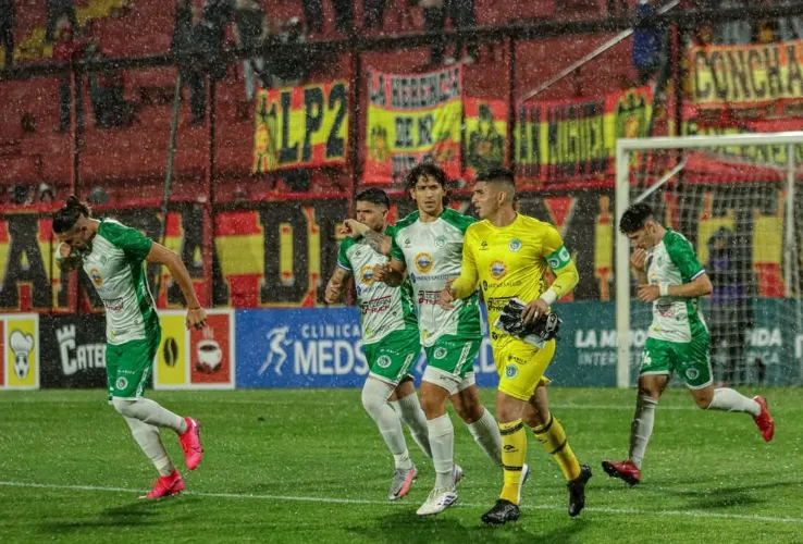 Luis Ureta ha sido capitán de Deportes Puerto Montt. (Foto: Instagram).