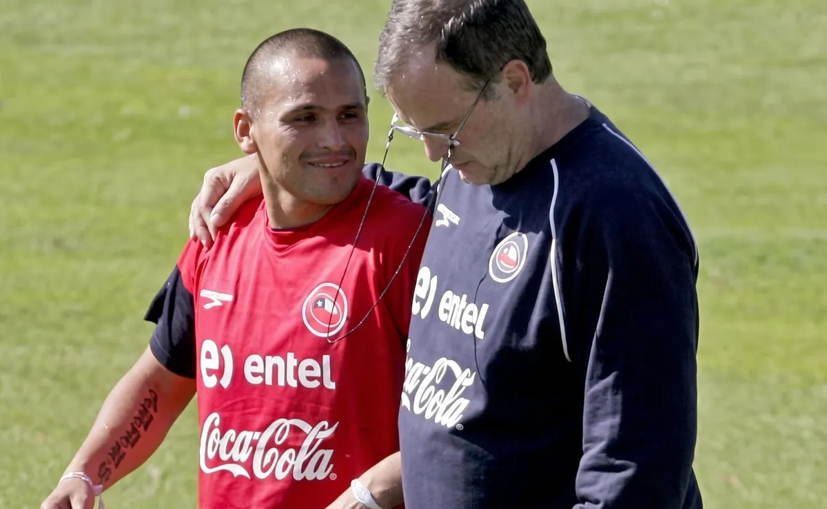 Jugador de San Luis revela anécdotas de Bielsa y Bonini a Chupete Suazo