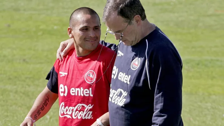 Suazo y Bielsa compartieron en Chile.