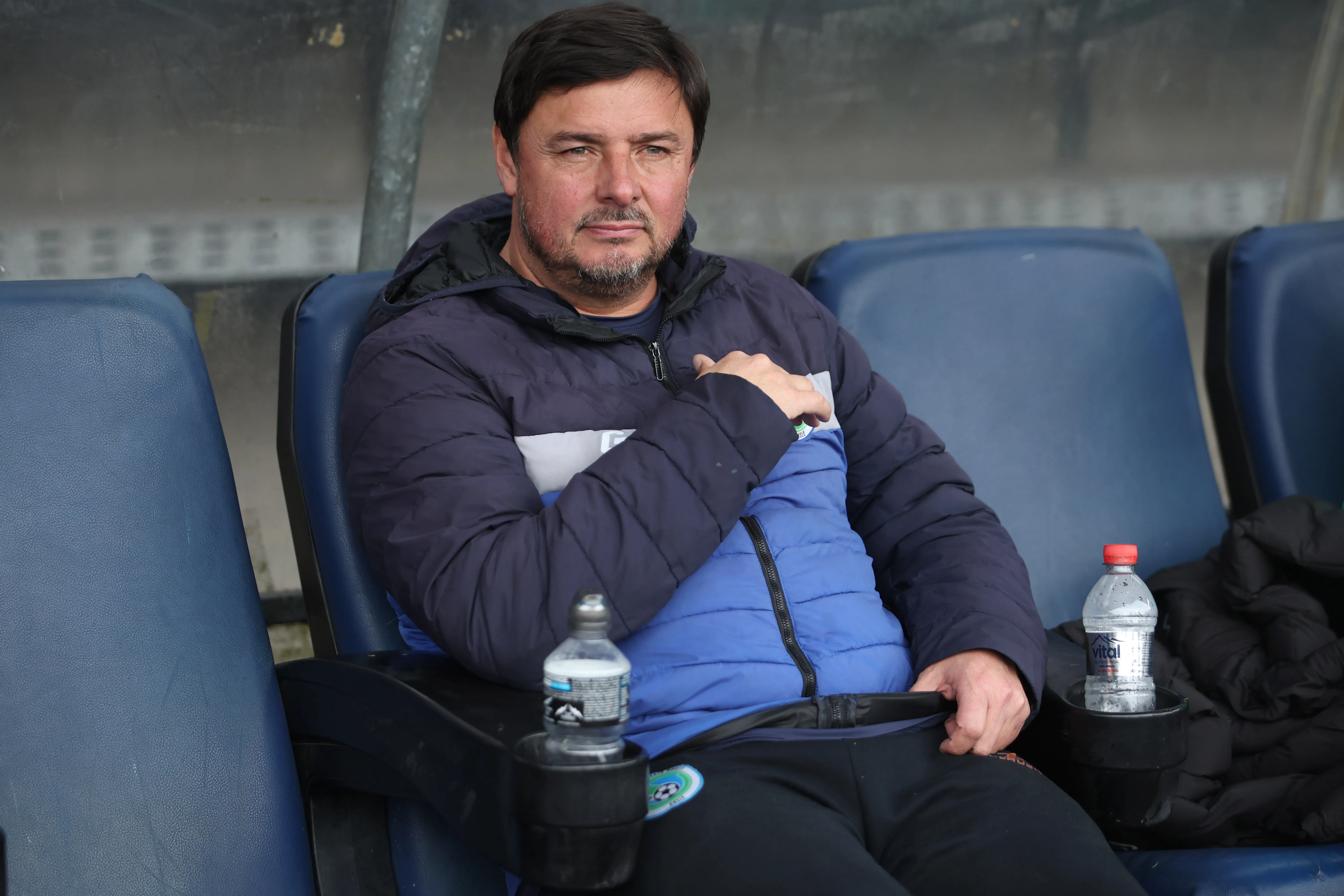 Emilio Mancilla hace saber la molestia de Puerto Montt. Foto: Nicolas Klein/Photosport