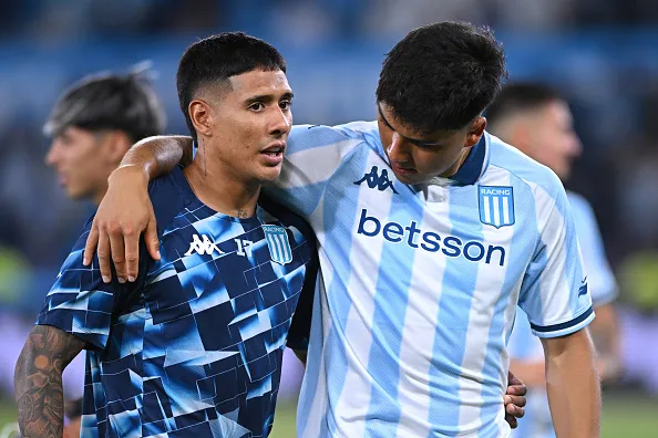 Damián Pizarro junto a Matías Zaracho, otro refuerzo de la Academia en la época de Milito. (Rodrigo Valle/Getty Images).