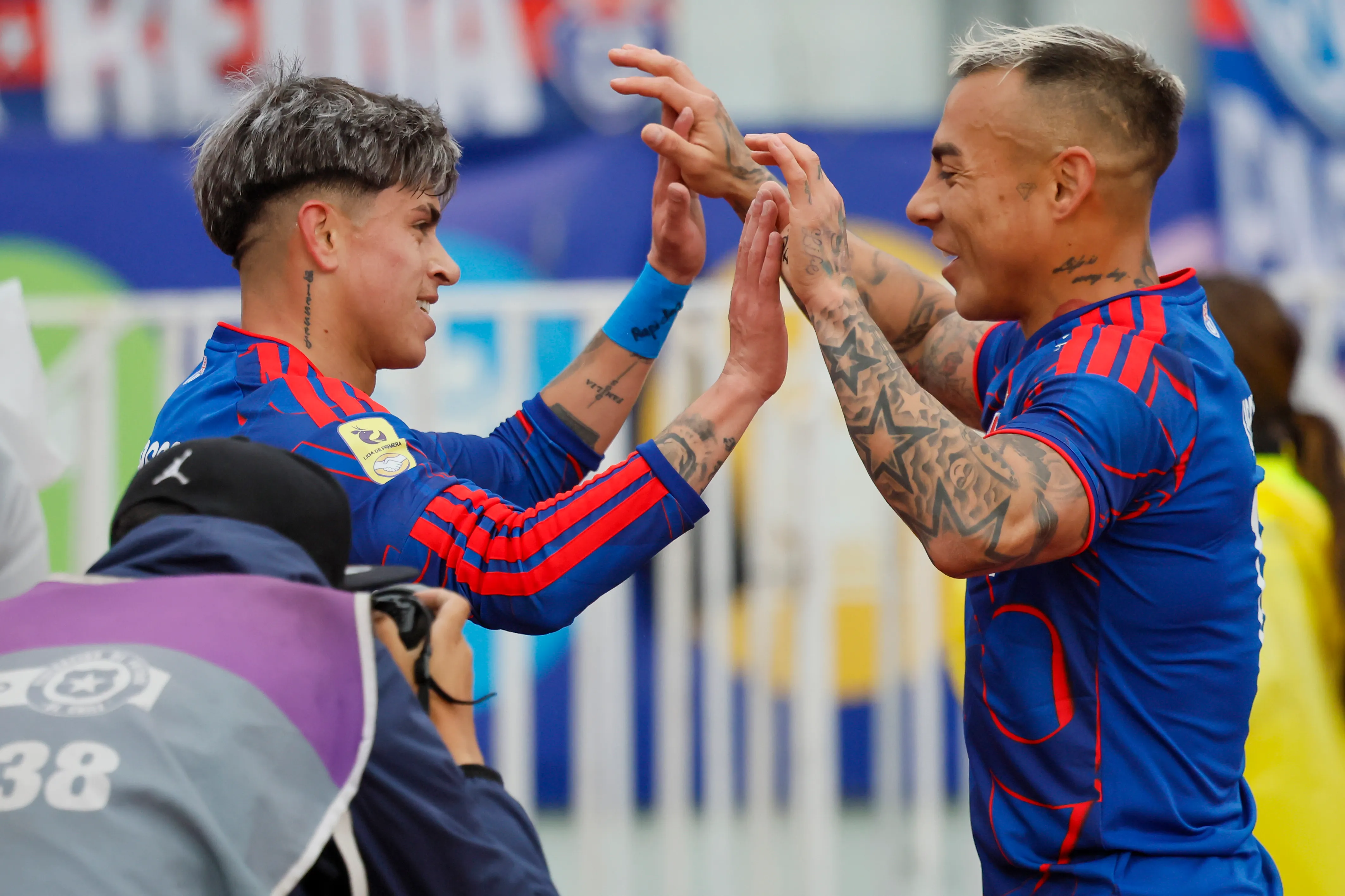 La U vive un momento clave en la venta de sus acciones. Foto: Andres Pina/Photosport