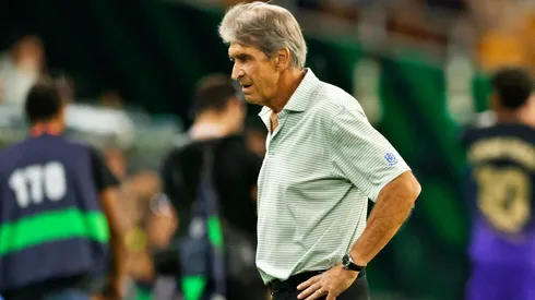Manuel Pellegrini recibe castigo de La Liga por reclamar contra los árbitros.