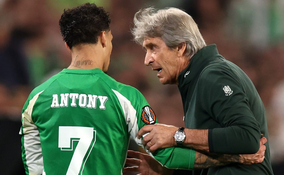 Pellegrini aborda la furia de Antony en el triunfo del Betis vs Feyenoord: “Fue al vestuario y volvió”