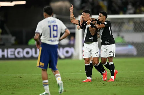 Leonel Flores se lamenta tras el gol de Vasco da Gama. (Getty Images).