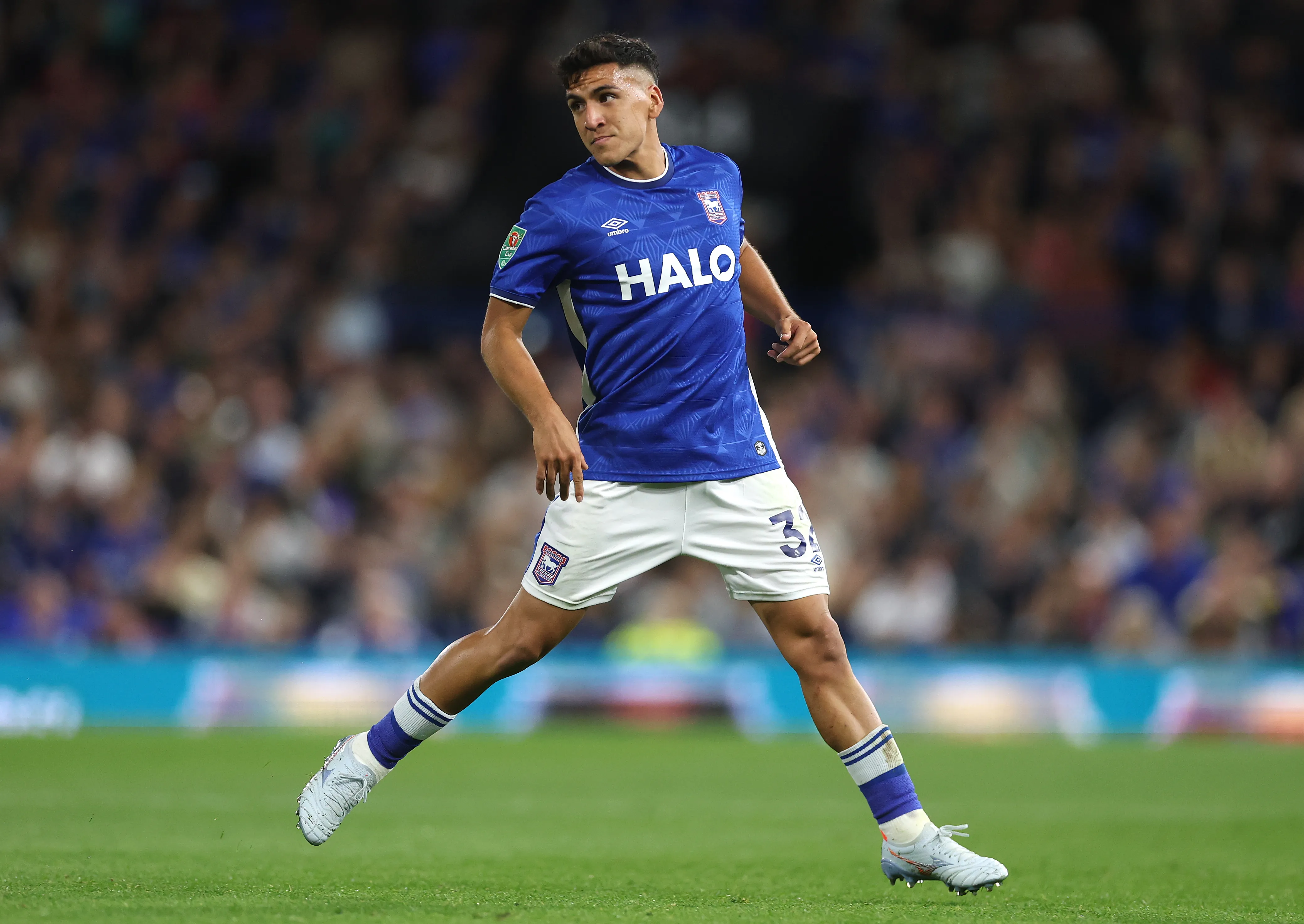 Marcelino Núñez lleva cinco partidos sin jugar en la Premier League, de los cuales en los últimos dos no fue ni a la banca. | Foto: Getty Images.
