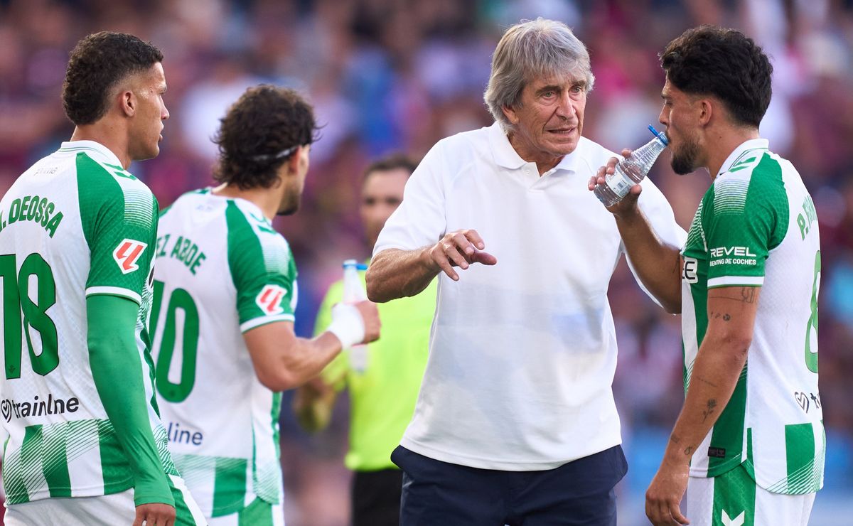 “Es extraordinario”: la figura de Real Betis que tiene en llamas a Manuel Pellegrini