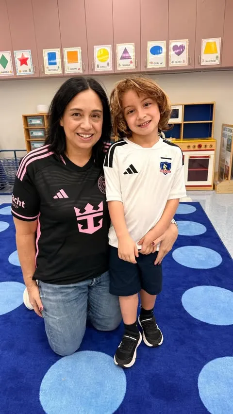 Domingo Falcón es hincha de Colo Colo y va con la del Cacique hasta al Colegio