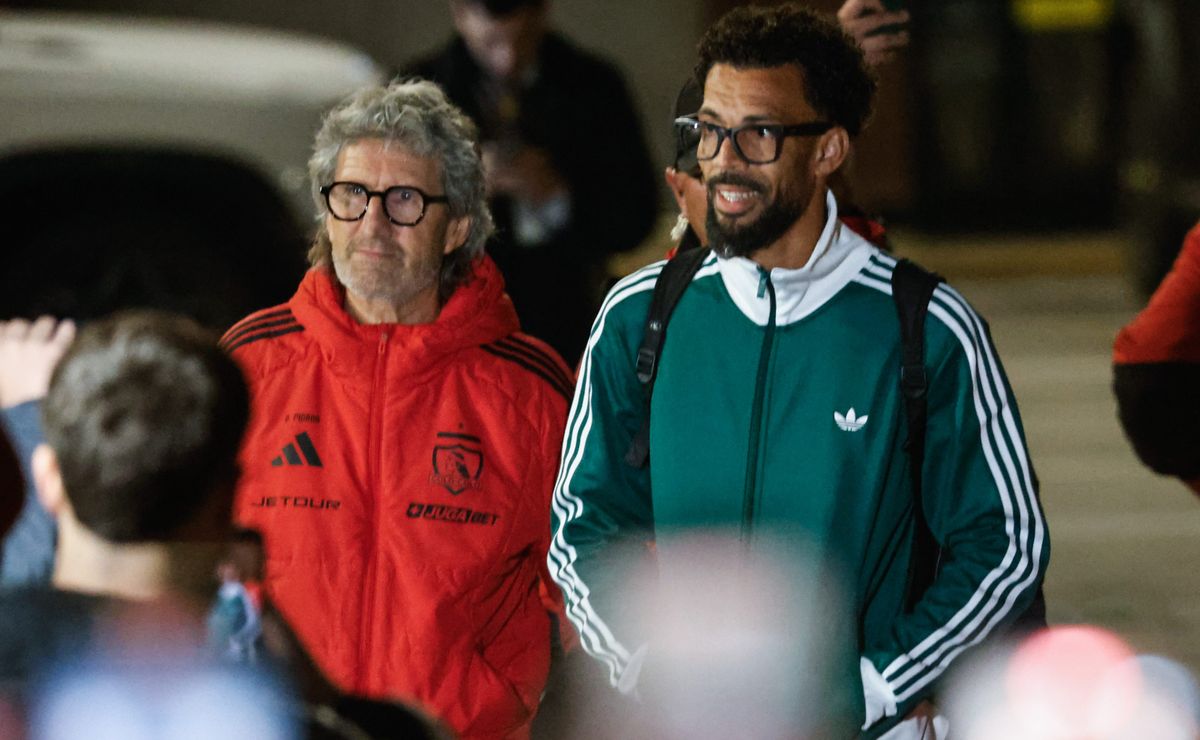 Escoltado y con vuelo exclusivo: El plan de Vozinha para asistir a la ceremonia del Balón de Oro
