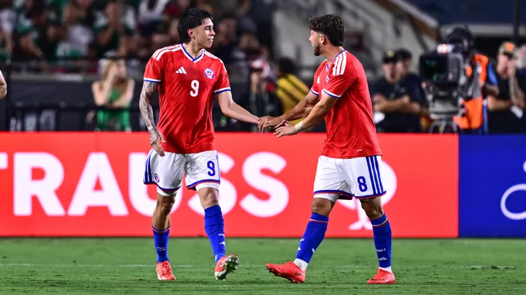 Maximiliano Gutiérrez gana elogios por su nivel en la Roja.