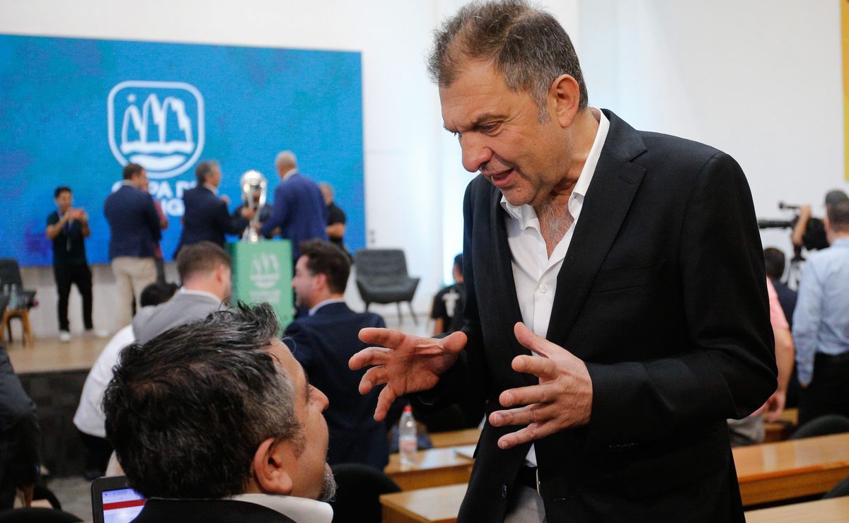 Aníbal Mosa planea unir al fútbol chileno: pide una lista única en las elecciones de la ANFP