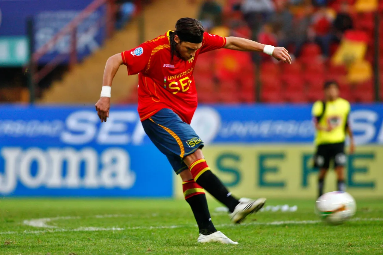 Alexander Medina hizo goles con Unión Española en 2010 (Photosport)