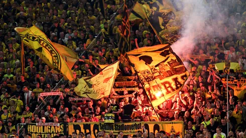 Borussia Dortmund va a premiar a sus hinchas por no ocupar el celular en medio de los partidos