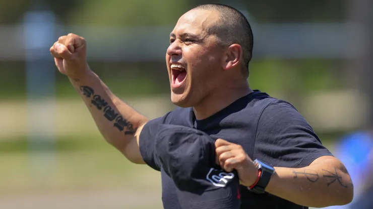 Humberto Suazo ahora tiene éxito como entrenador.