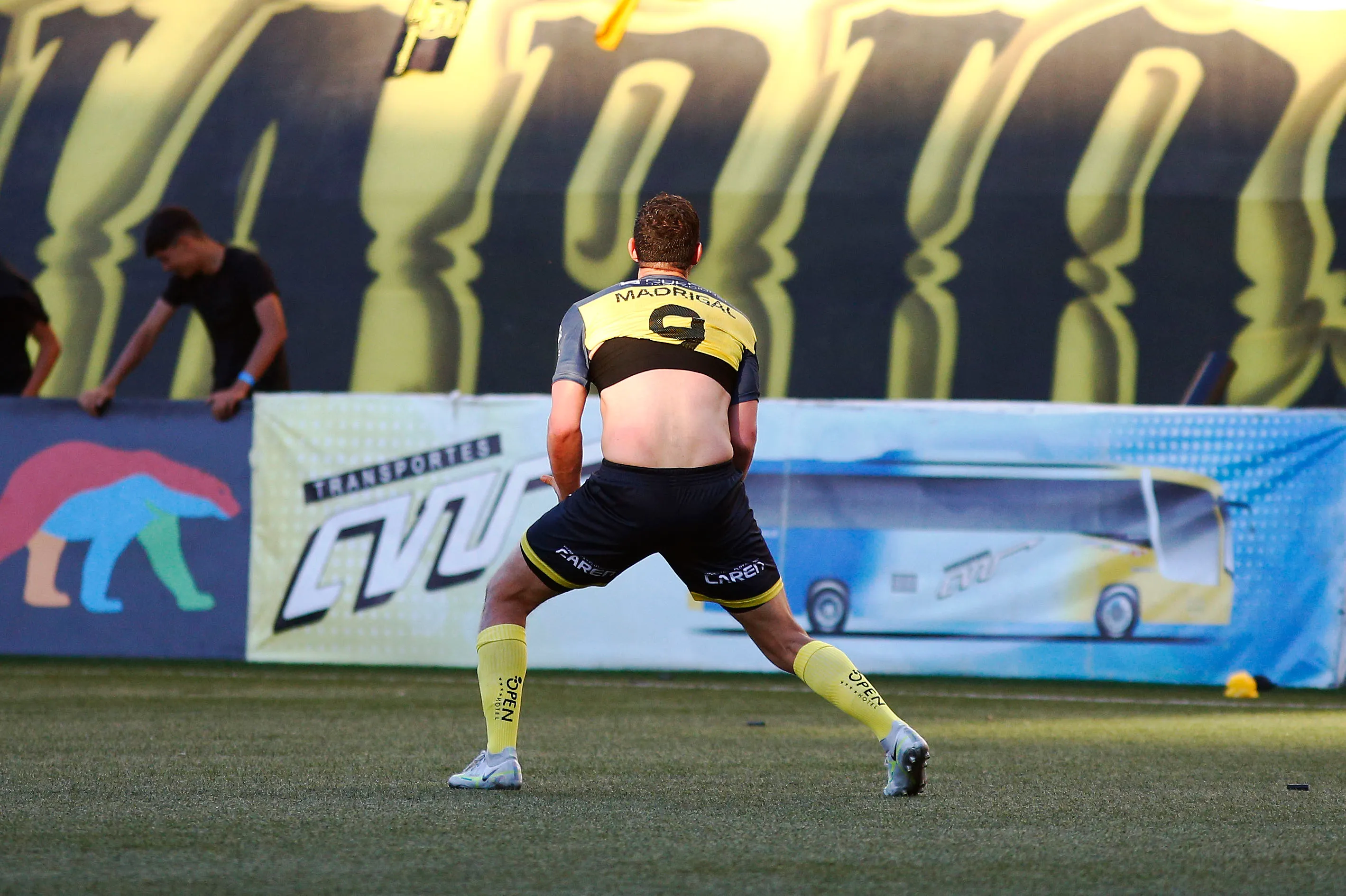 Guillermo Madrigal gritó así el gol del empate de los Canarios. (Manuel Lema/Photosport).