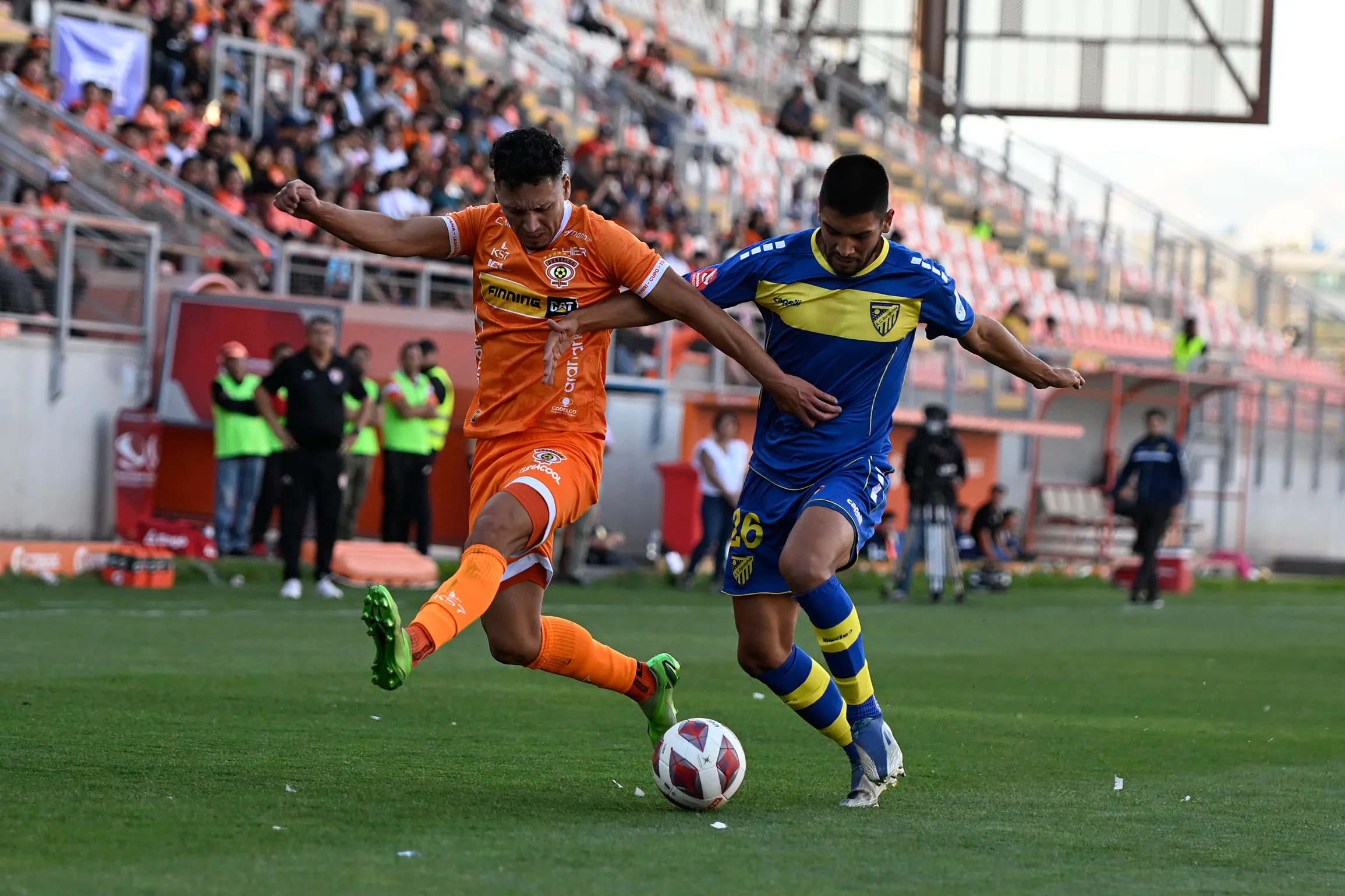 Diego Ulloa en A.C. Barnechea ante Cobreloa. (Pedro Tapia/Photosport).