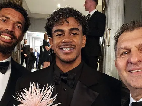 Las selfies de Aníbal Mosa y Vozinha con los invitados al Balón de Oro