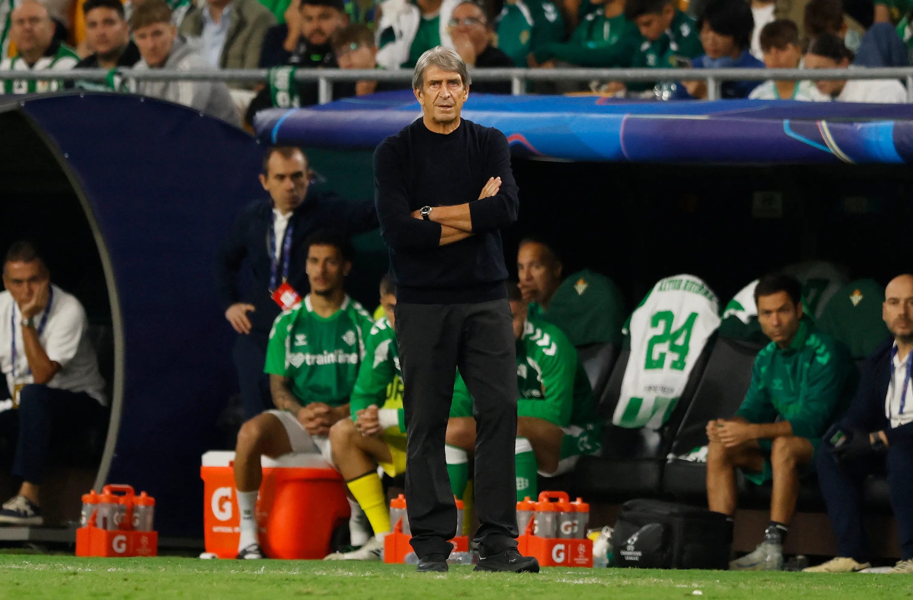 Manuel Pellegrini sólo piensa en los desafíos venideros con el Betis. (REUTERS/Marcelo Del Pozo).