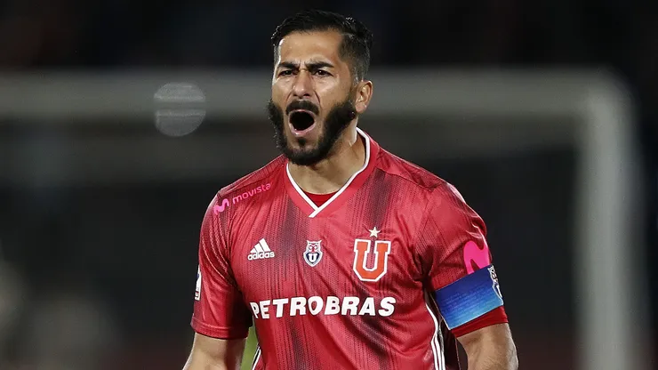 Johnny Herrera tuvo un motivo grande para celebrar por el juego del Romántico Viajero.