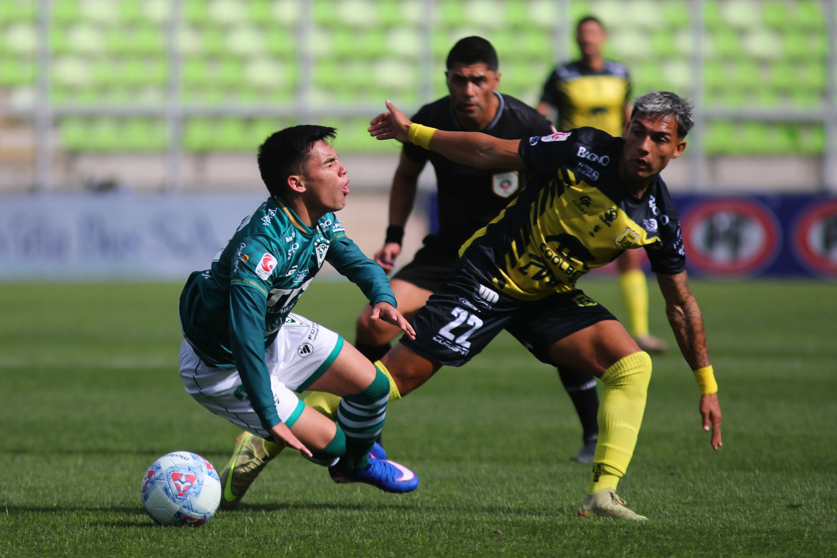 Gonzalo Bustos asegura que siguen trabajando normal en San Luis. Foto: Manuel Lema/Photosport