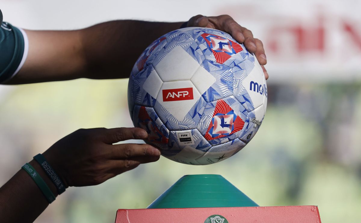 Tras escritoriazo: Curicó Unido vs Deportes Temuco, el único partido de la Primera B que se disputará en la fecha 30