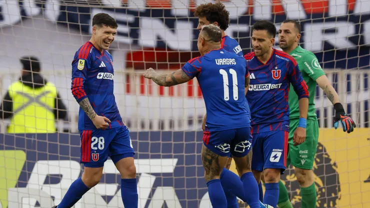 La U quiere seguir apretando a Colo Colo.