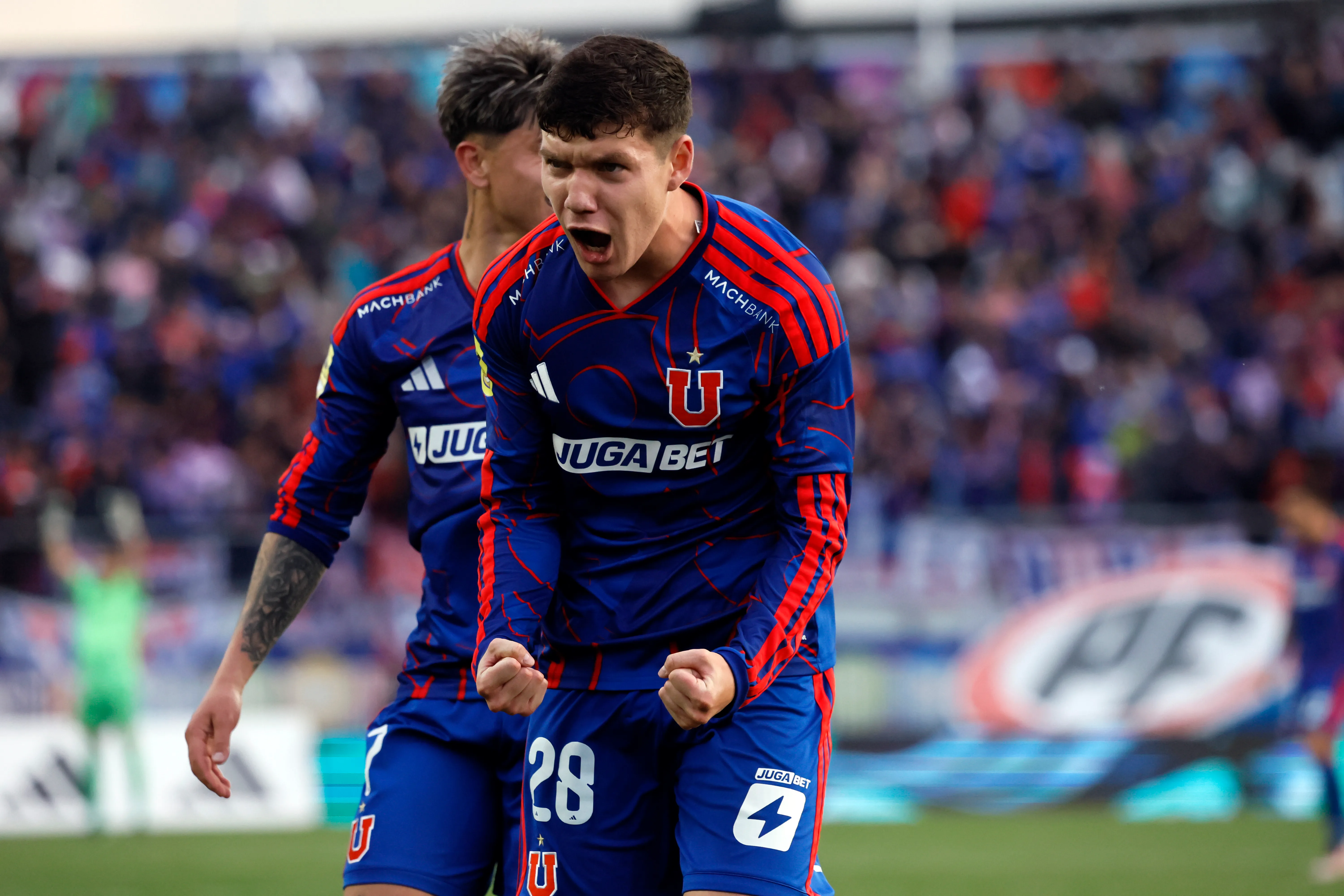 Agustín Arce está consolidado como titular en la U. Foto: Andres Pina/Photosport