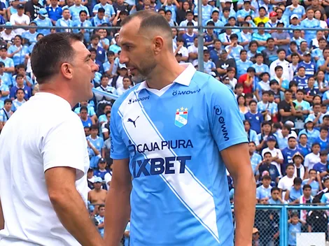 "Cobarde y...": Legendario '9' revienta a ex DT de Colo Colo y casi van a los combos