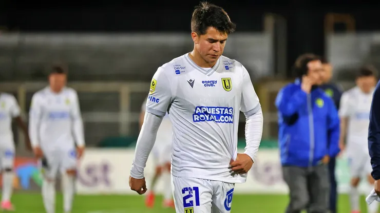 Universidad de Concepción recibe millonario castigo por parte de FIFA.