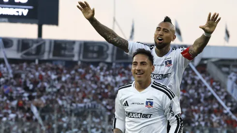Colo Colo celebra y se escapa en la cima por el título.