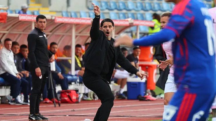 Fernando Gago alista movimientos en la U para el Clásico Universitario.