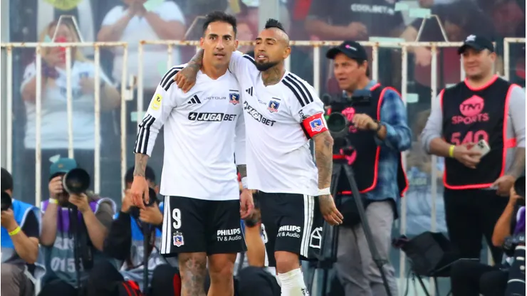 Javier Correa llamó a asegurar el título para recién poder festejar en Colo Colo