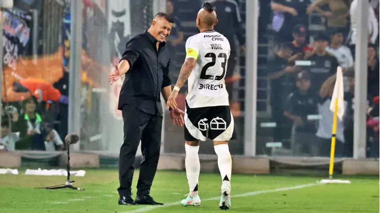 Arturo Vidal y Jorge Almirón se reencontraron en redes sociales.